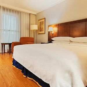 Deluxe Room Guest room 1 King